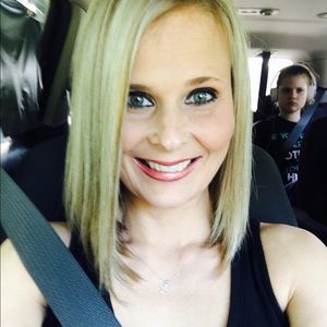 Meet your Posher, Melissa